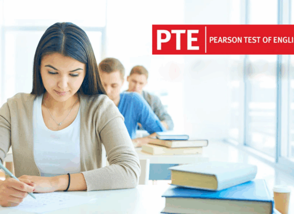 row-students-doing-exam_1098-174